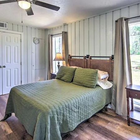 Brookeland Resort Cabin With Golf And Lake Access